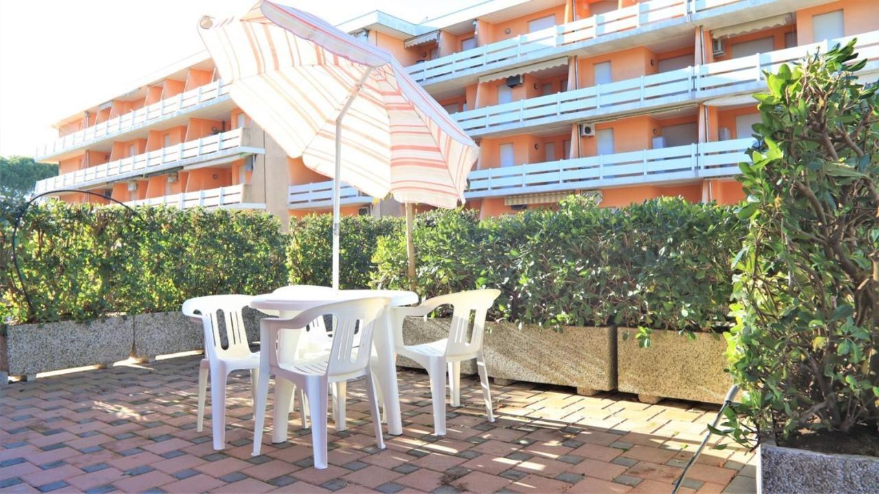 Condominio Biloba-Gemini Бибионе Экстерьер фото
